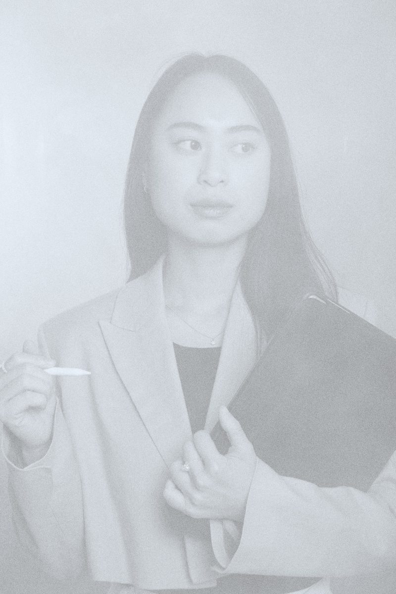 Portrét: Bui Linda — ilustrátorka. Výstava Little Hanoi, Next Generation, Praha 2026.